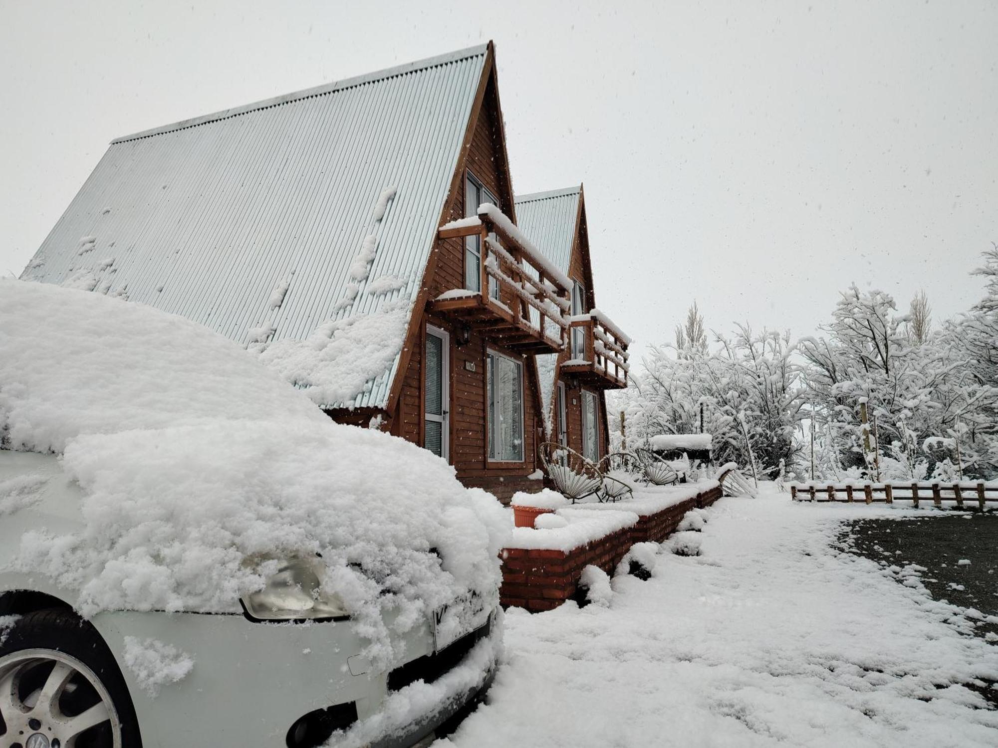 Cabanas Alpinas Alumine Perito Moreno Exterior photo